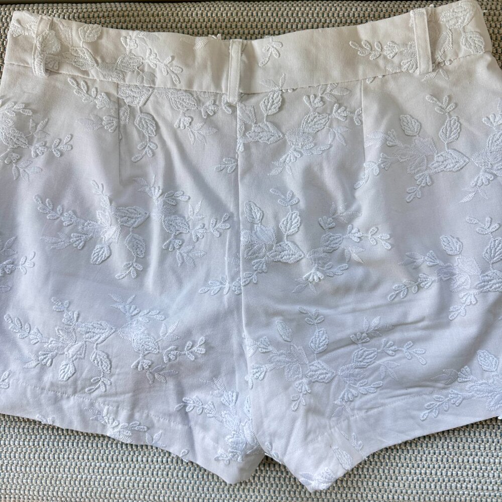 LOFT "Riviera" Shorts with Floral Embroidery - Picture 5 of 10